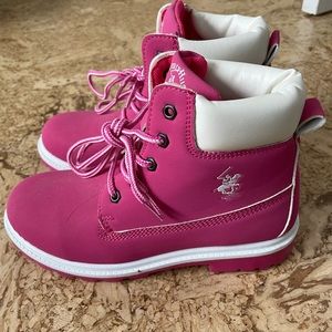 Cute Never Worn “Timberland” style pink child boots. Size 3